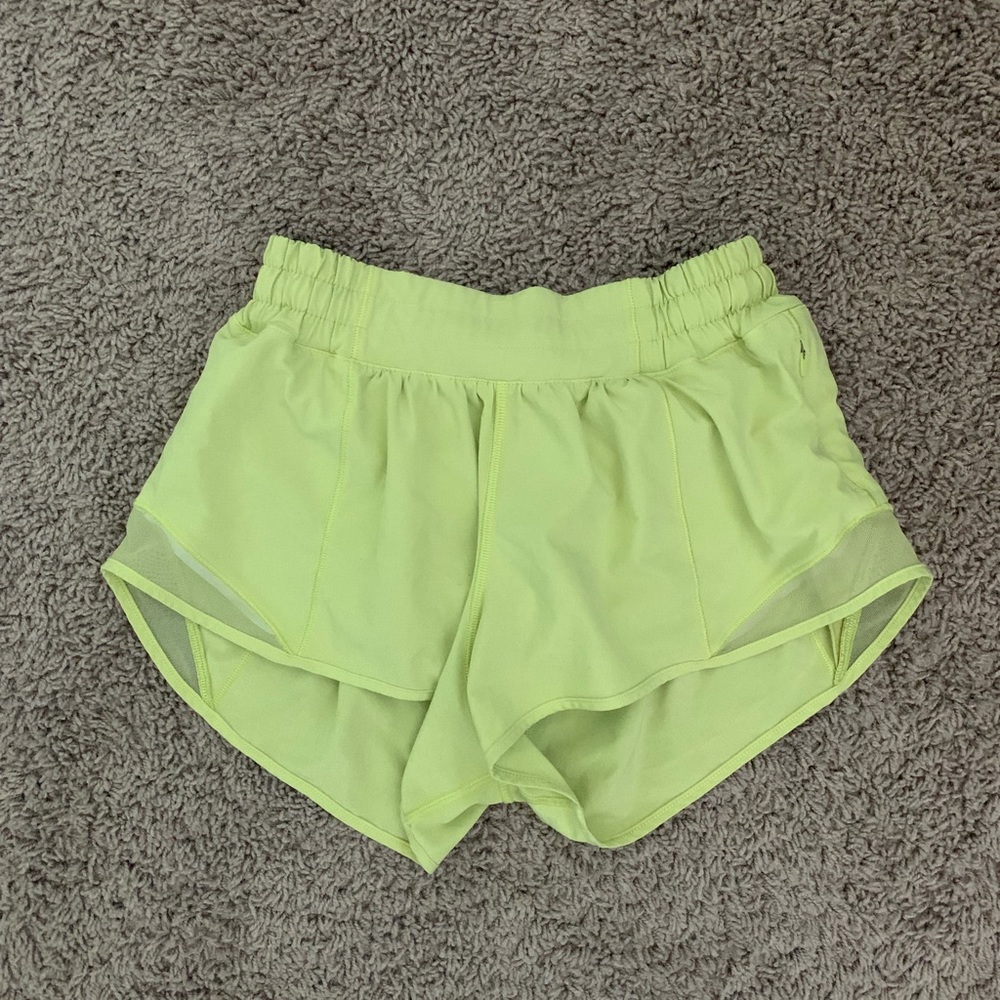 Lululemon hotty hots